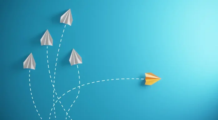 Managing Change: Navigating Organizational Transitions and Transformations